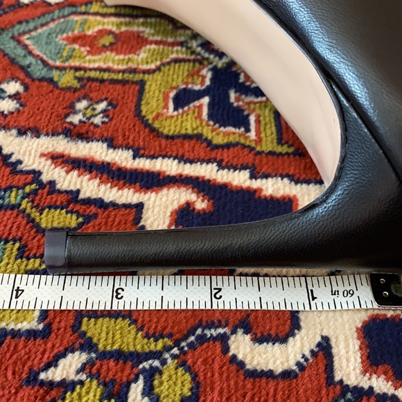 Stewart Wiseman The Beatrix Pump In Black Leather - Picture 13 of 15